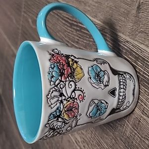 Skull w/ Flowers Mug 16oz